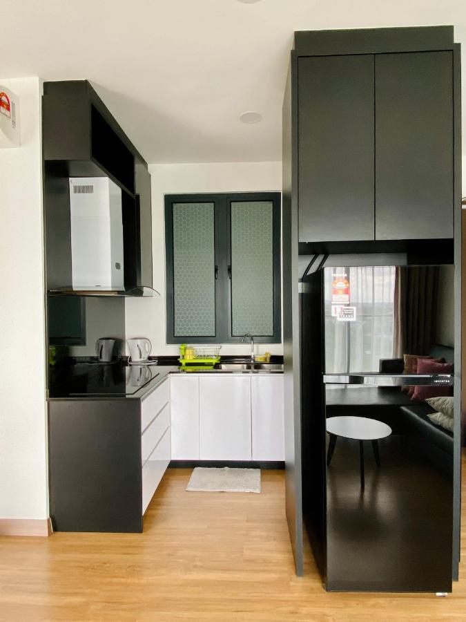 Dream Suite 2 - Landmark Residence 1, High Floor, Nice View, Wi-Fi & Tv Box 加影 外观 照片