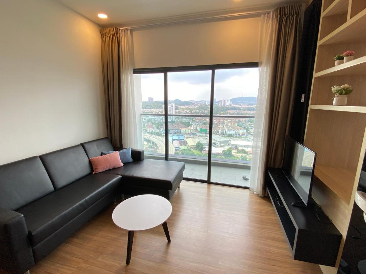 Dream Suite 2 - Landmark Residence 1, High Floor, Nice View, Wi-Fi & Tv Box 加影 外观 照片