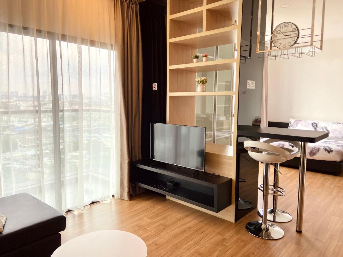 Dream Suite 2 - Landmark Residence 1, High Floor, Nice View, Wi-Fi & Tv Box 加影 外观 照片